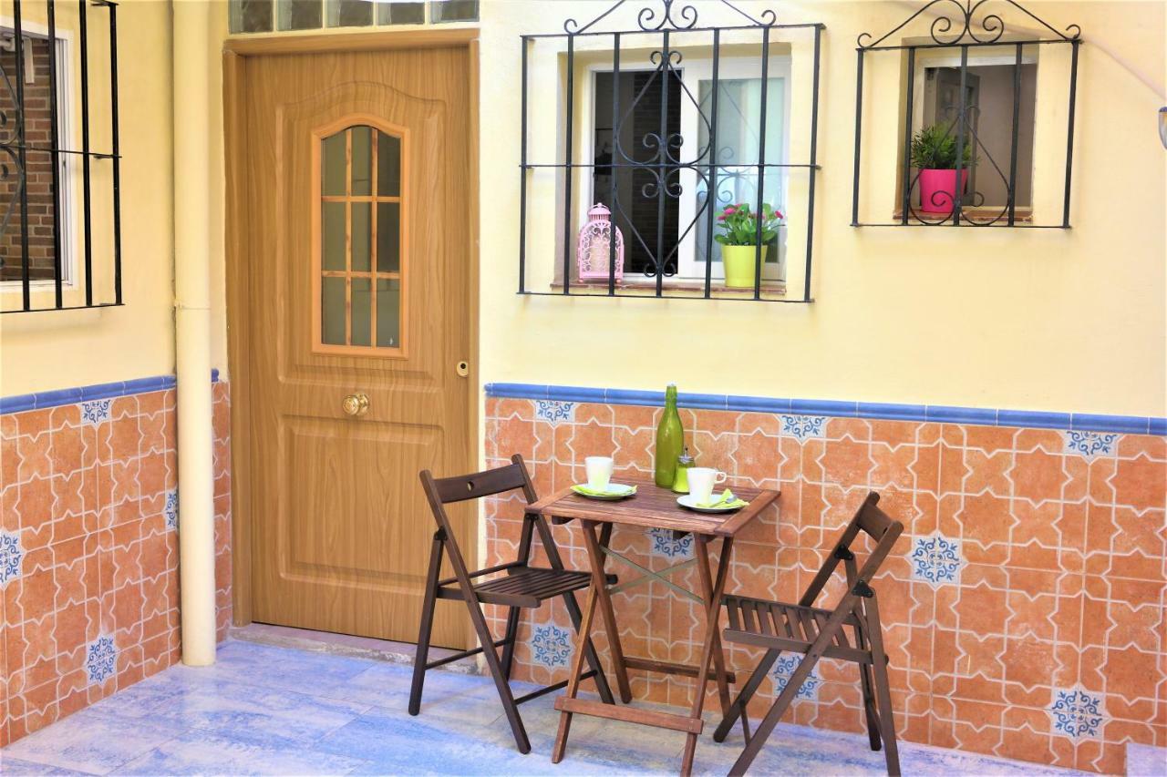 Apartamento Barhelo Malaga Exterior photo